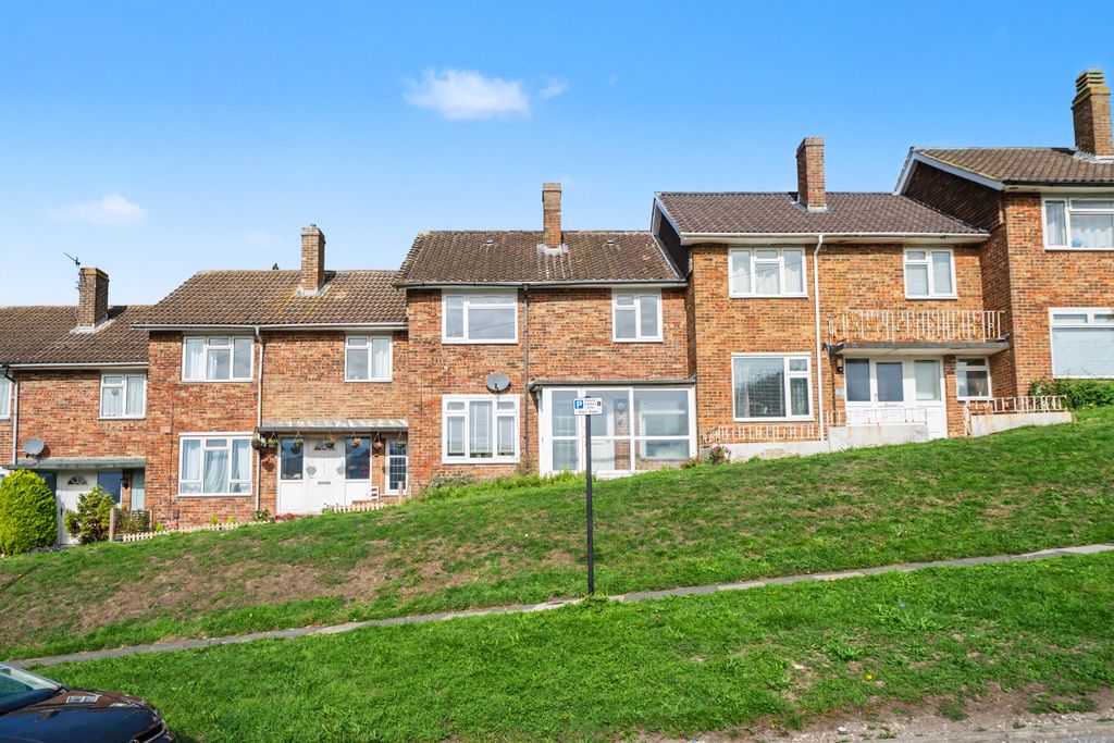 Property photo 1 of 20 113 Queensway, Brighton, East Sussex, Bn2 0Fb