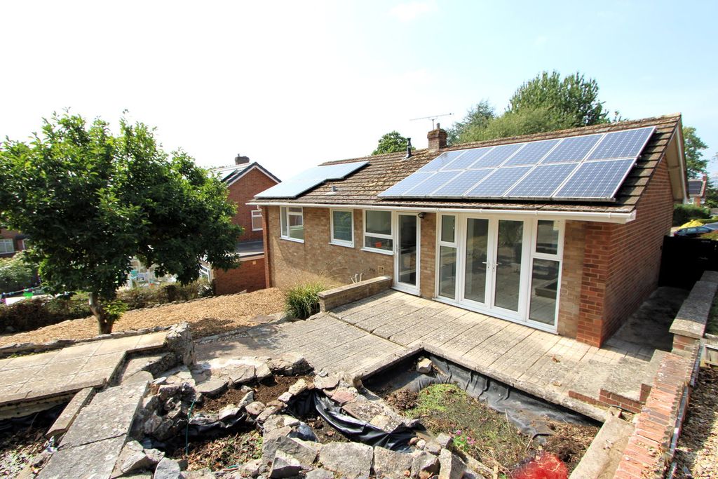 Property photo 3 of 17
