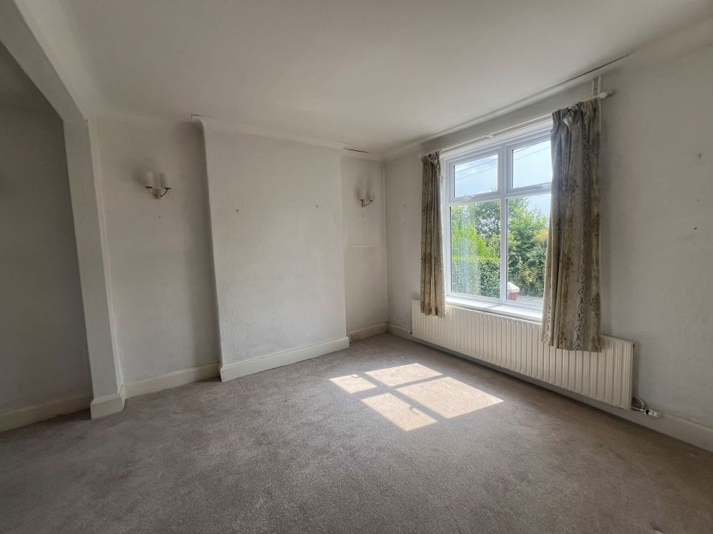 Property photo 3 of 25