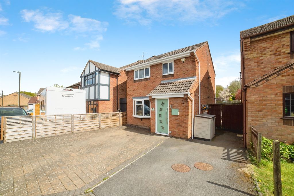 Property photo 1 of 21