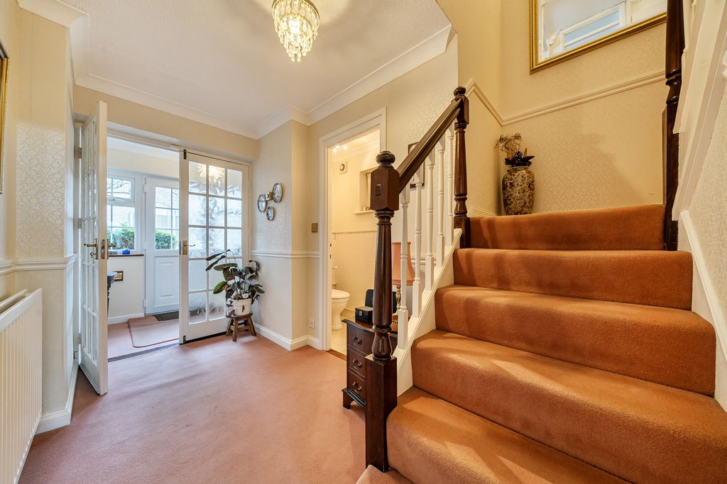 Property photo 2 of 21 1430563-14-69B843...