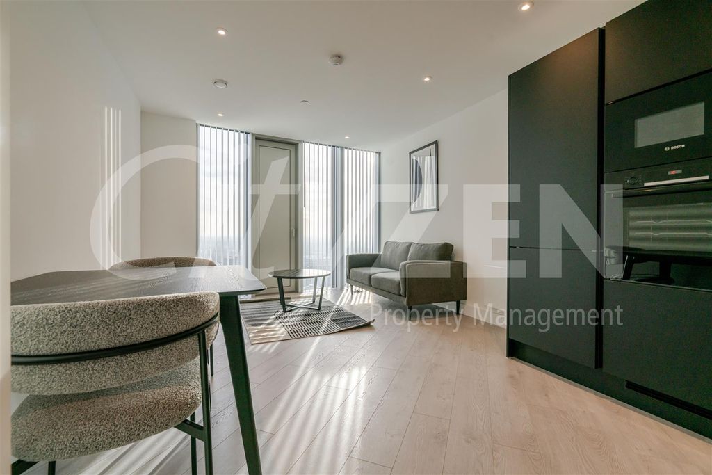 Property photo 1 of 22 Reception