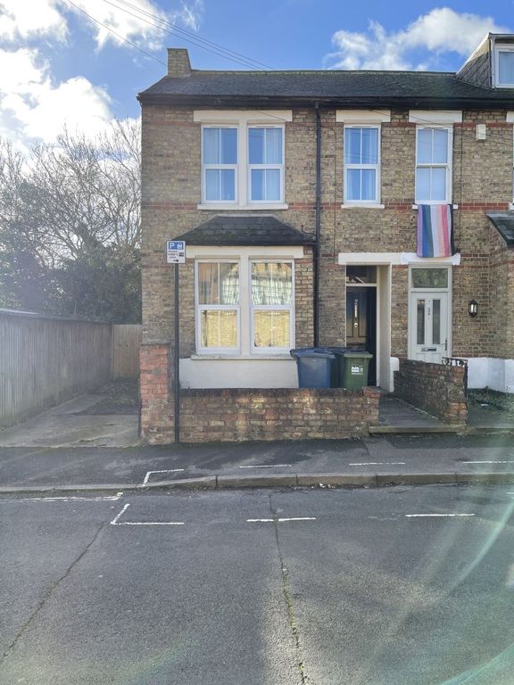 Property photo 1 of 8