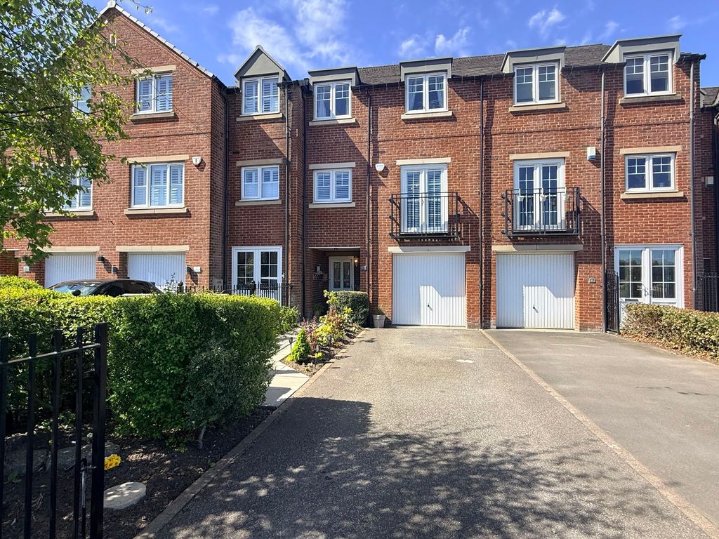 Property photo 1 of 36