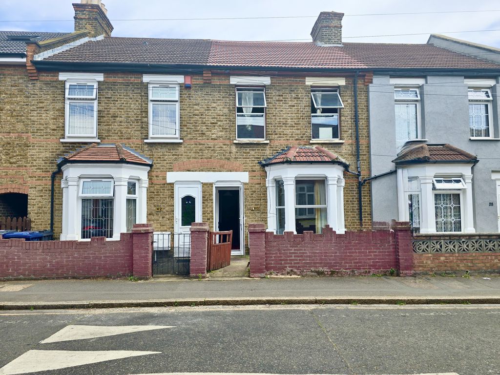 Property photo 1 of 14