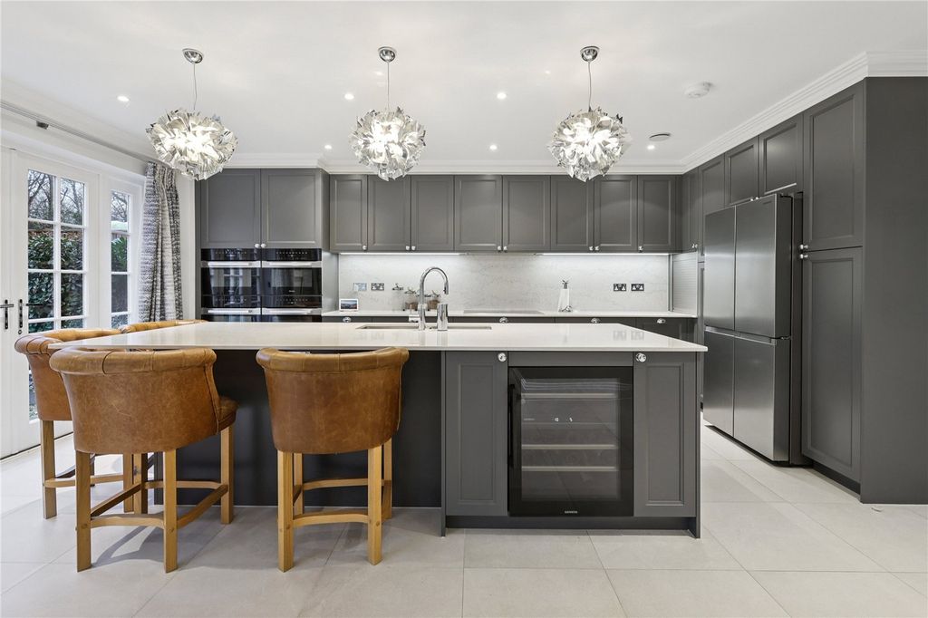 Property photo 2 of 23 Picture 2