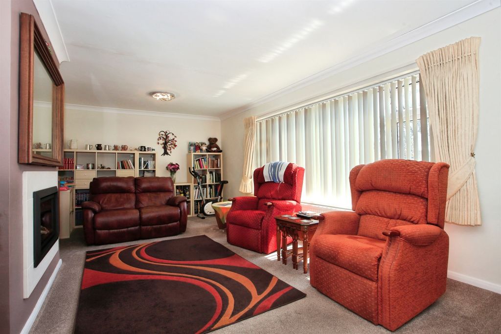 Property photo 3 of 17