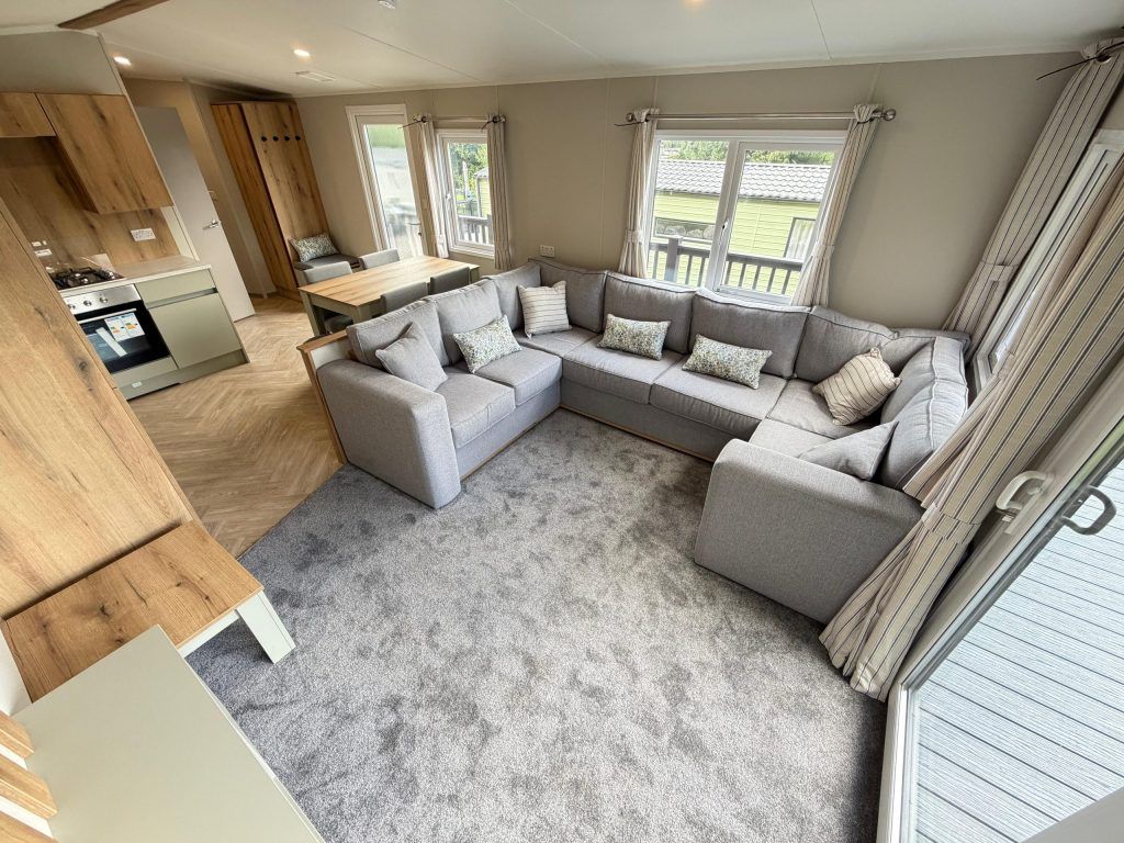 Property photo 2 of 6 Victory Ashberry 2