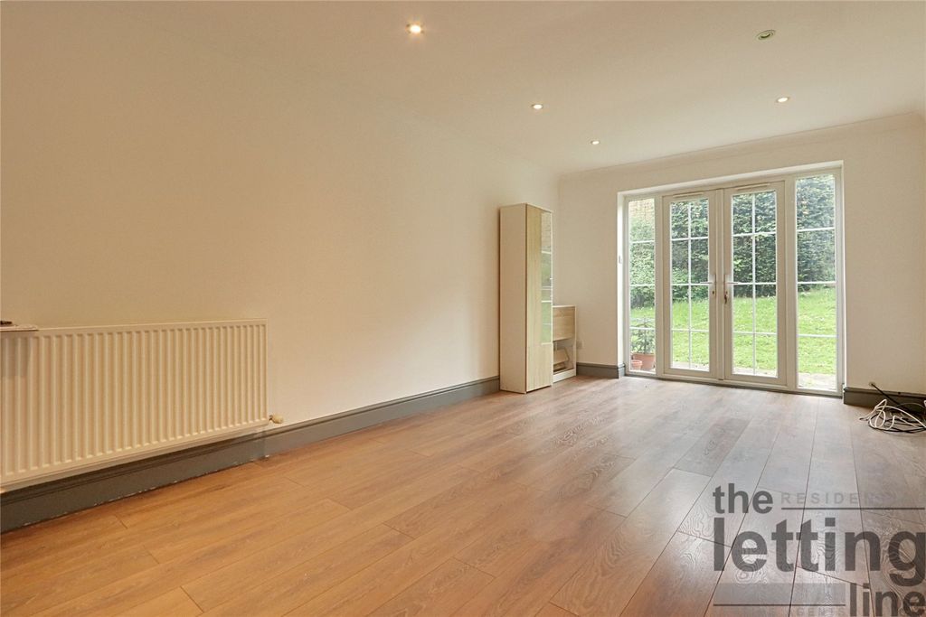 Property photo 3 of 8 Picture No. 08