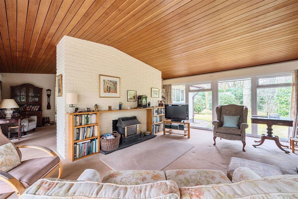 Property photo 3 of 10