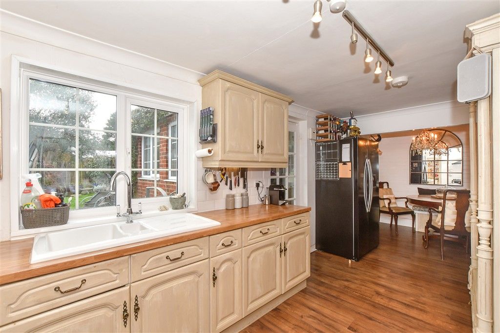 Property photo 2 of 15 Kitchen/Diner