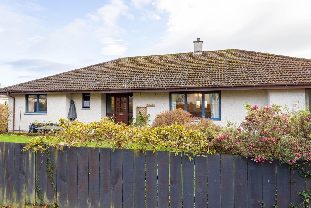 Property photo 1 of 38
