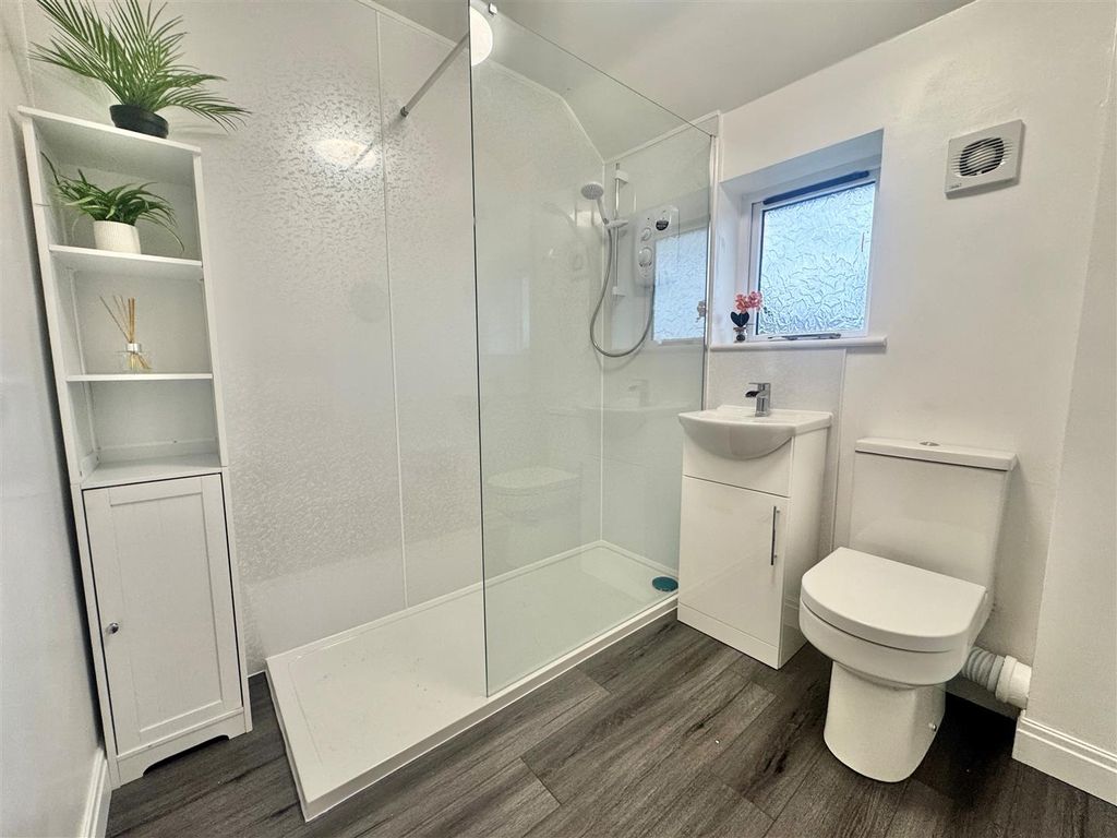 Property photo 3 of 7 3.Jpg