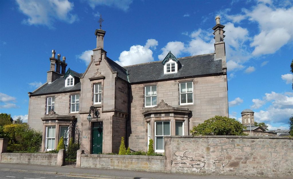 Property photo 1 of 37