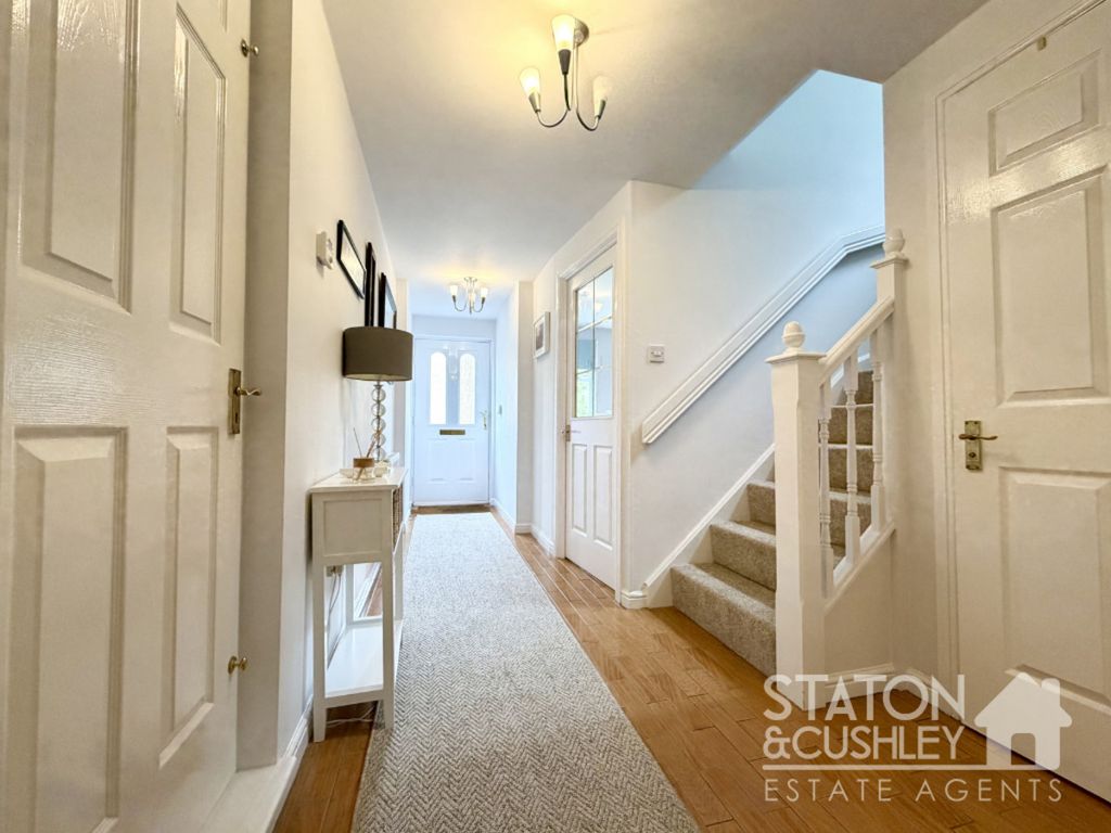 Property photo 2 of 31