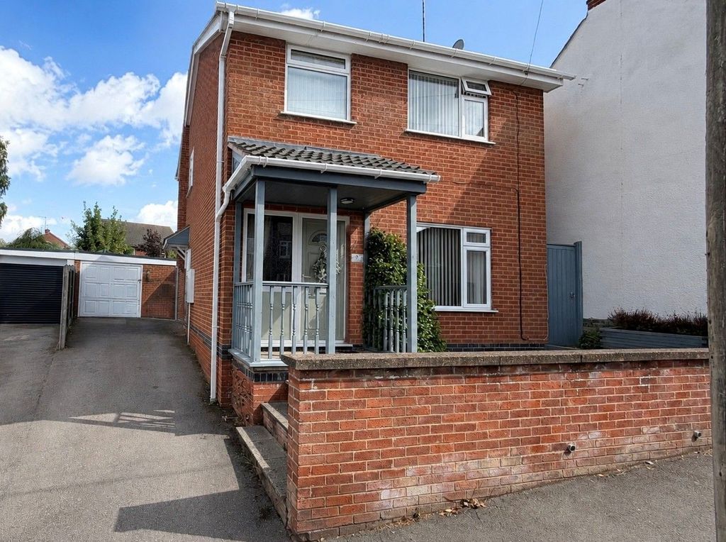 Property photo 1 of 25
