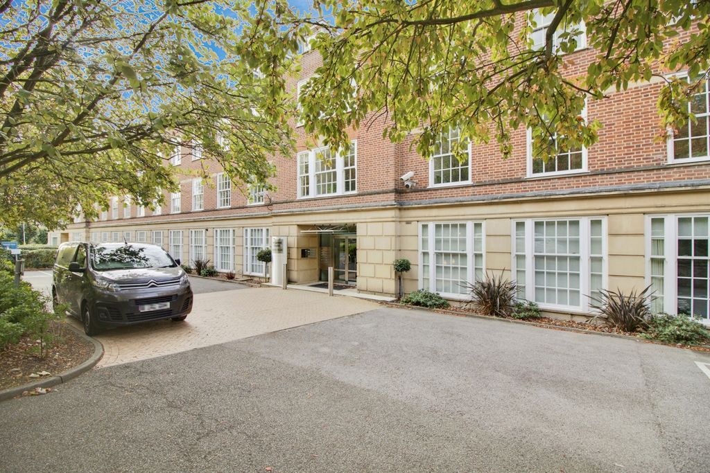 Property photo 1 of 16