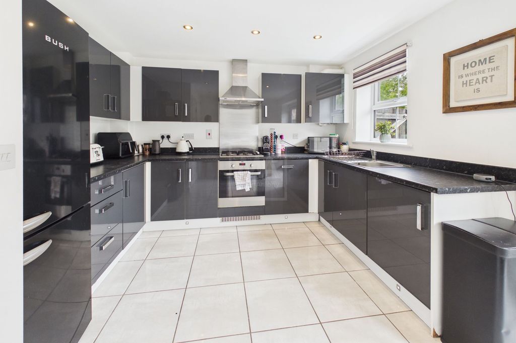 Property photo 2 of 14 Kitchen Diner