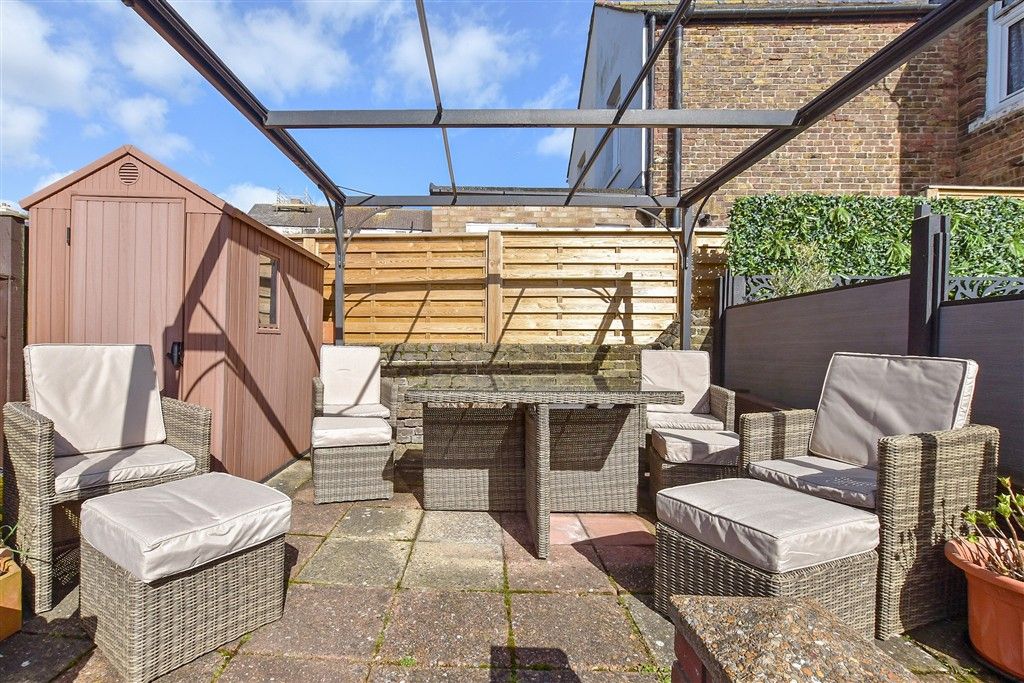 Property photo 3 of 15 Patio / Decking