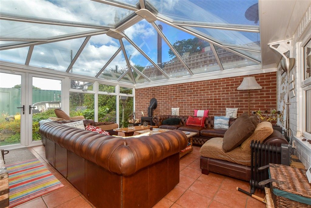 Property photo 2 of 12 Conservatory