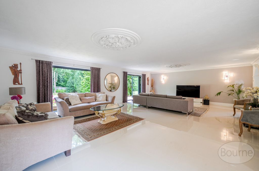Property photo 3 of 31 Acbaddb0-2d8A-4F5...