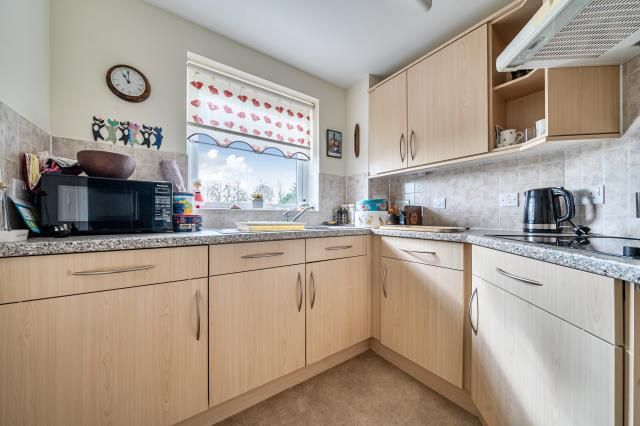 Property photo 2 of 16 Kitchen