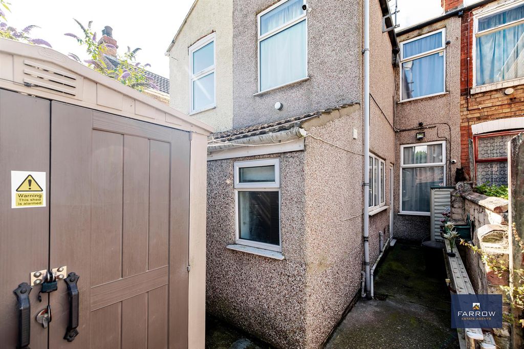 Additional image 20 of 3 bed terraced house for saleSidney Street, Cleethorpes DN35