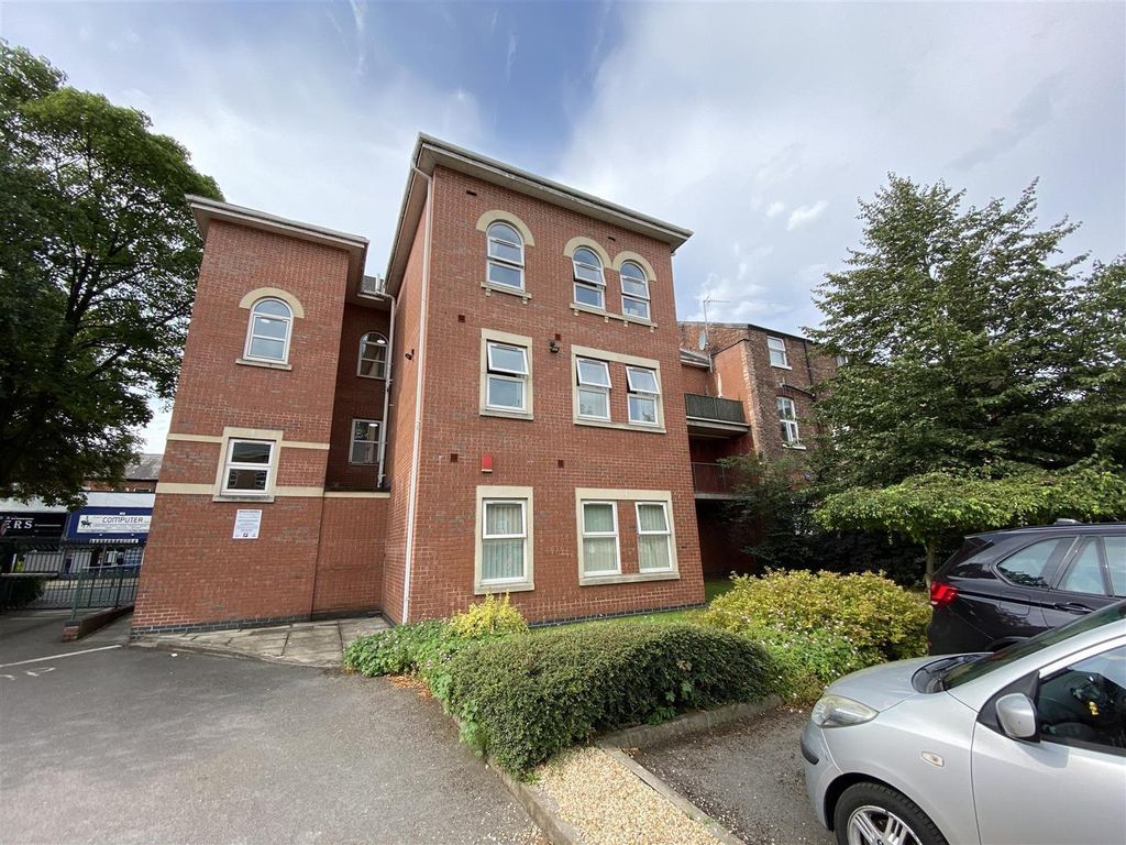 Property photo 1 of 12