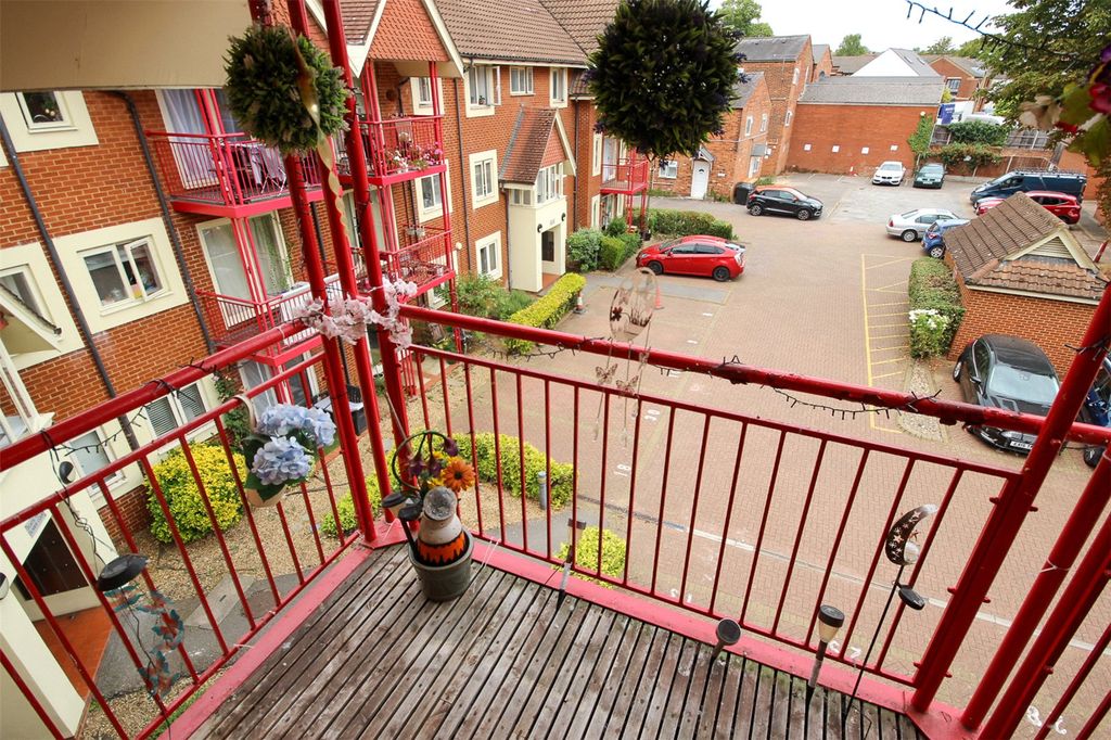 Property photo 3 of 10 Picture No. 06