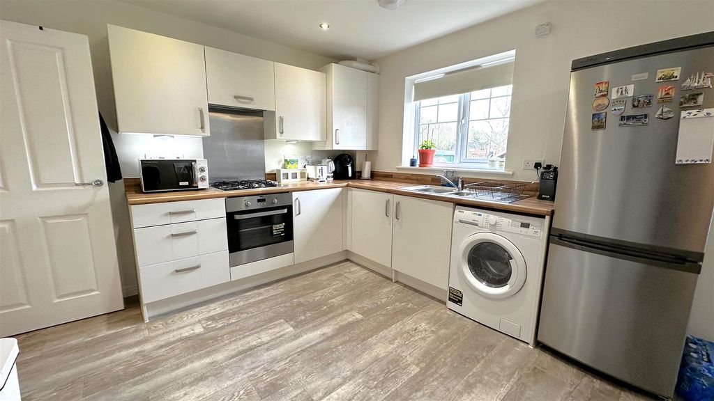 Property photo 2 of 15 Img_5476.Jpg