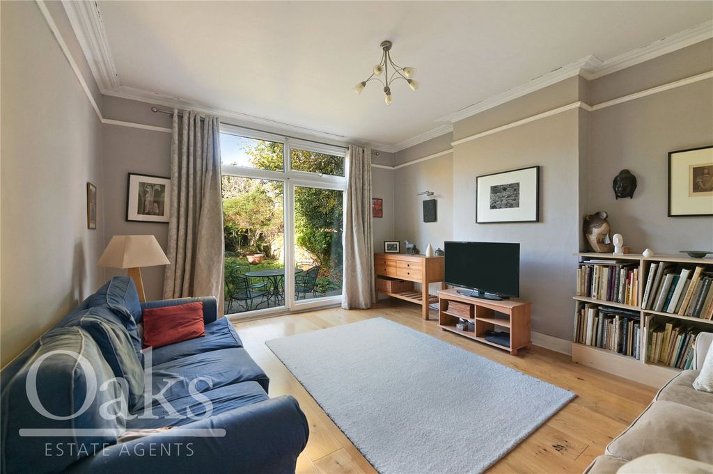 Property photo 3 of 16 Picture No. 09