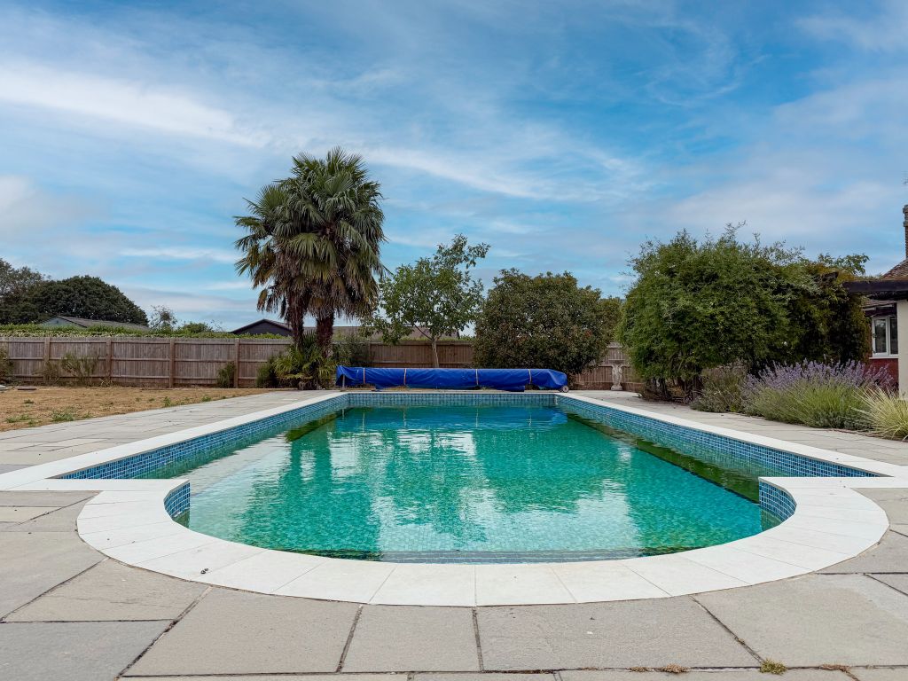 Property photo 3 of 41 Img_1391