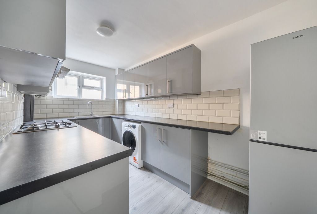Property photo 1 of 12 Kitchen