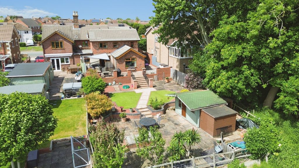 Property photo 1 of 22