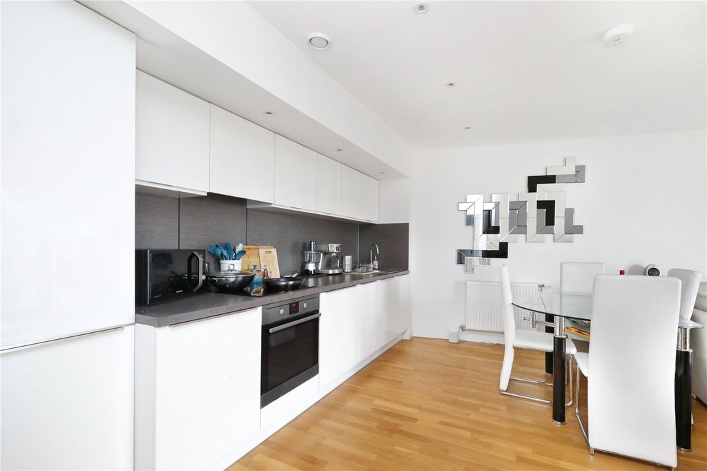 Property photo 3 of 16 Picture No. 04
