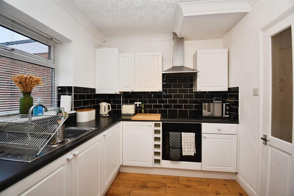 Property photo 3 of 15 3Ff2d399-U 20 289 29.Jpg