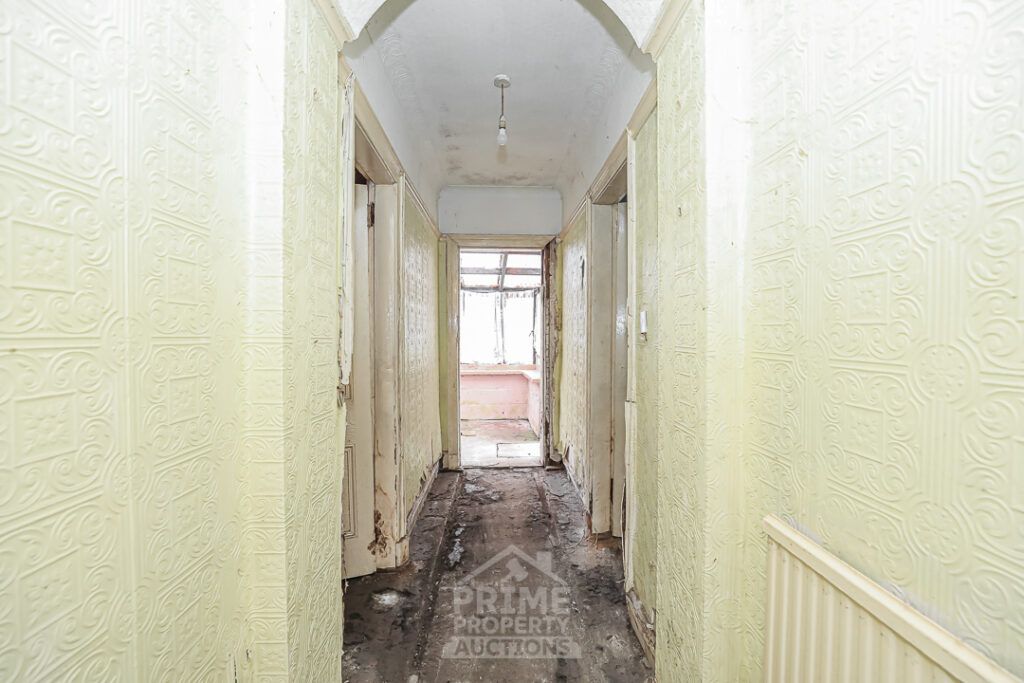 Property photo 2 of 25