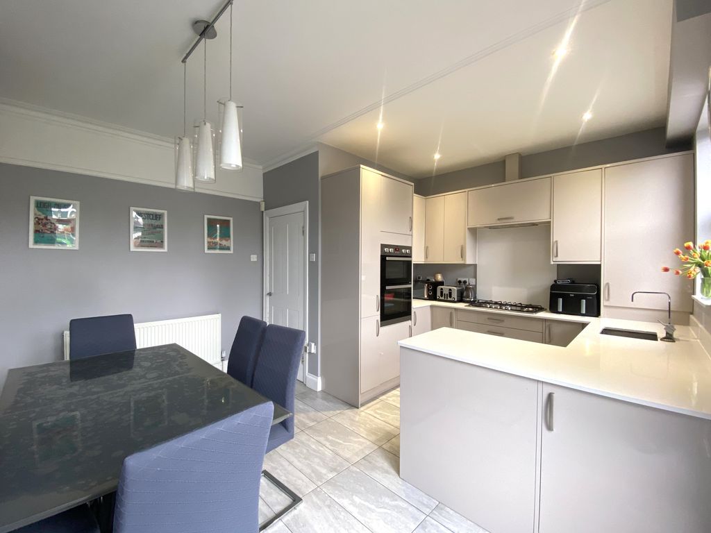 Property photo 2 of 21 Kitchen/Diner