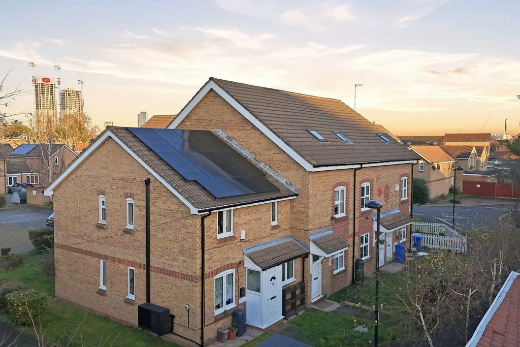 Property photo 2 of 11