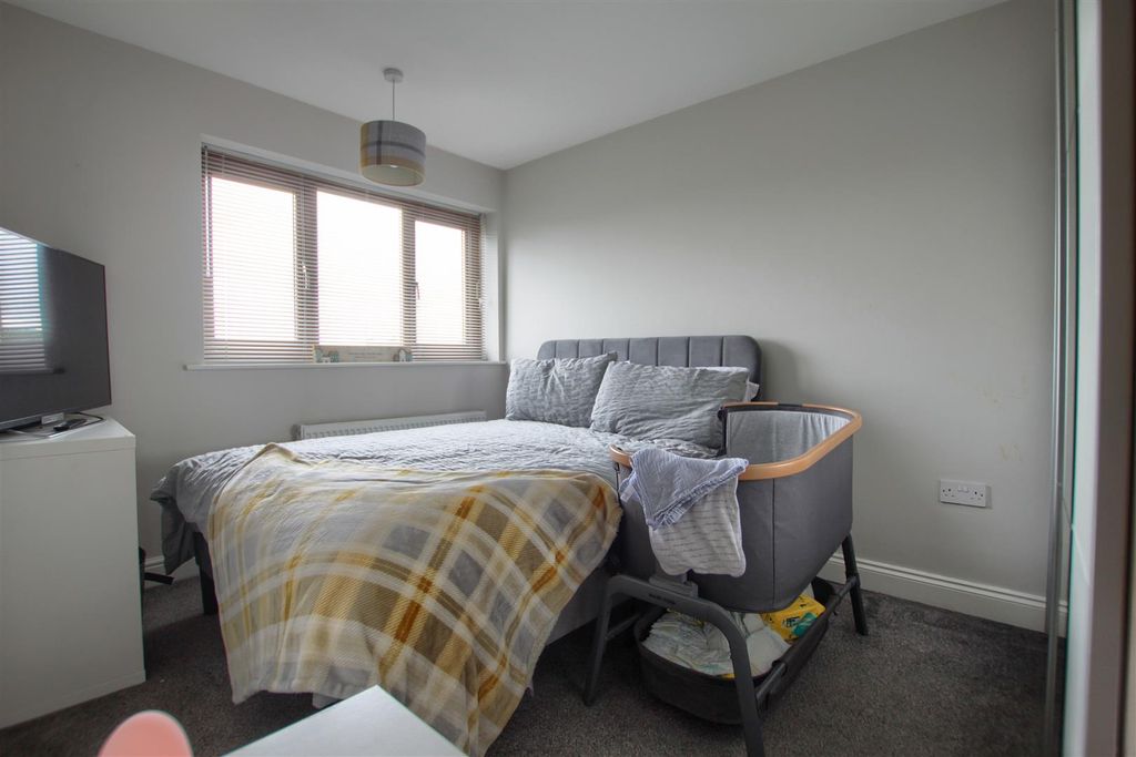 Property photo 3 of 11 Ws7.Jpg