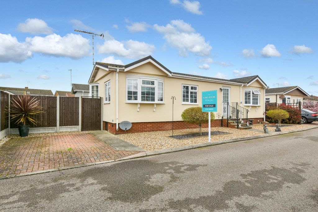 Property photo 1 of 34 Picture No. 35