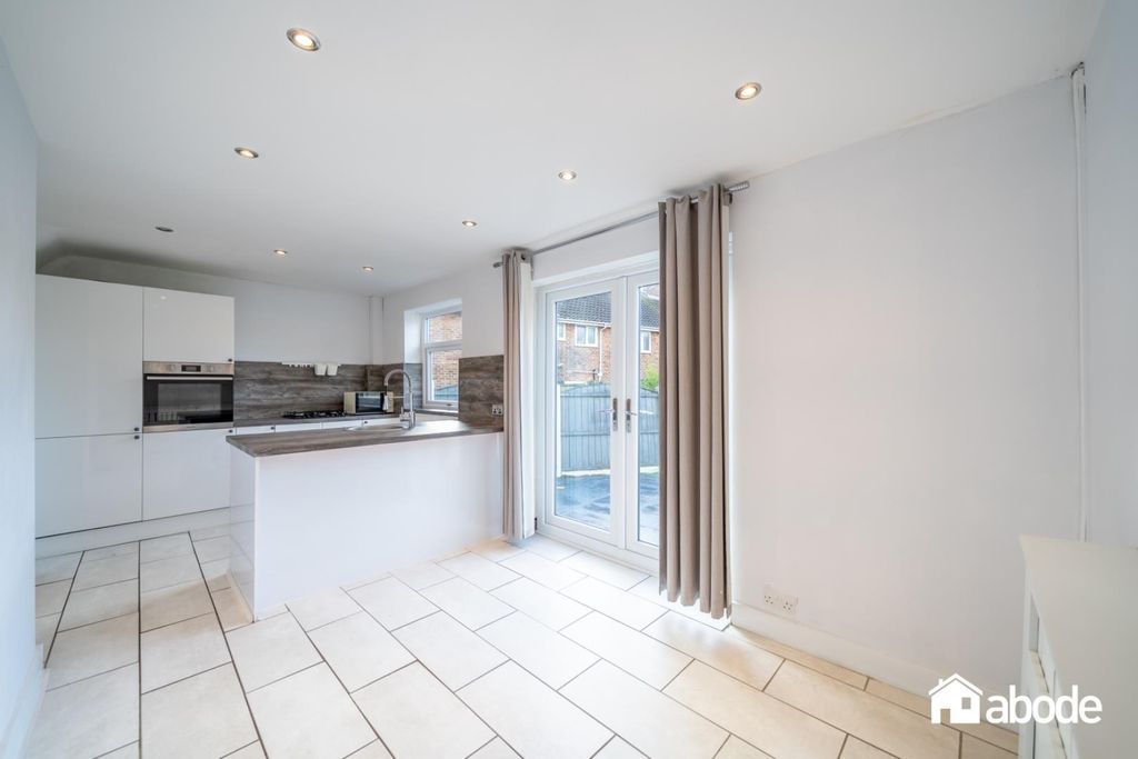 Property photo 3 of 22 Dsc03824-Hdr.Jpg