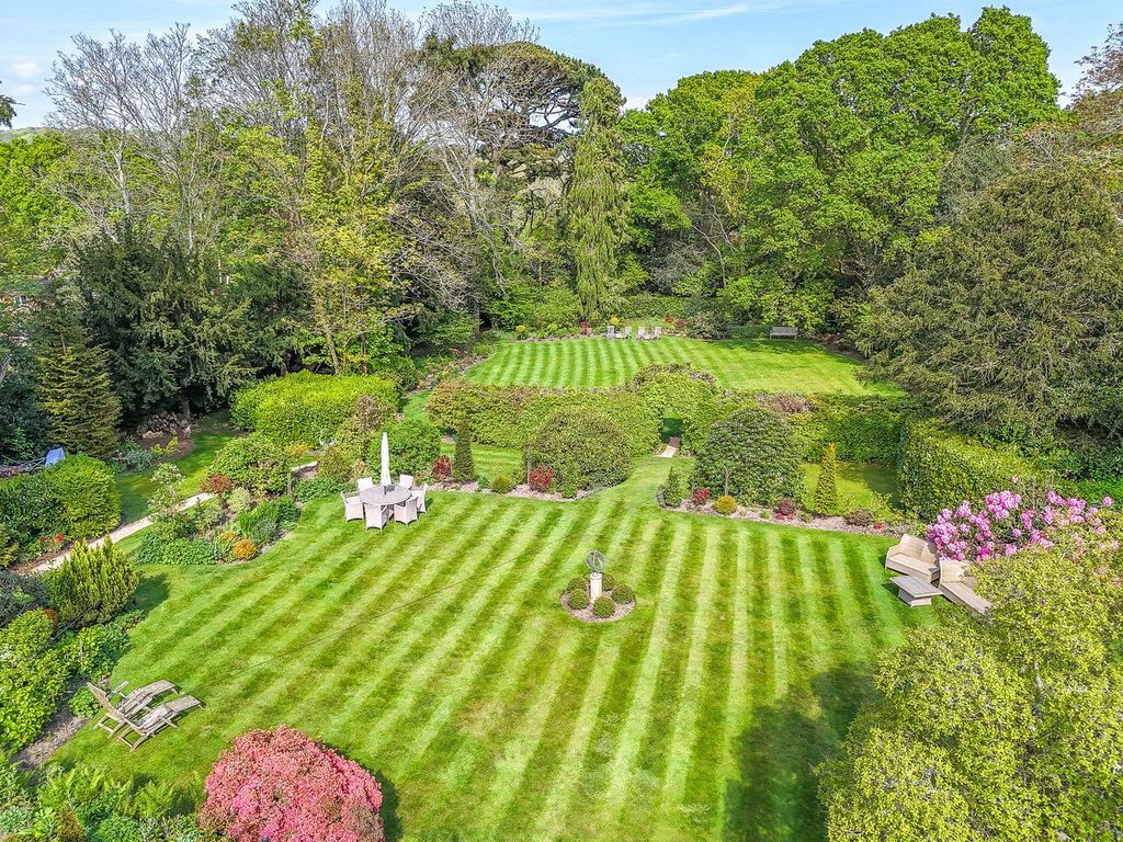 Property photo 2 of 38