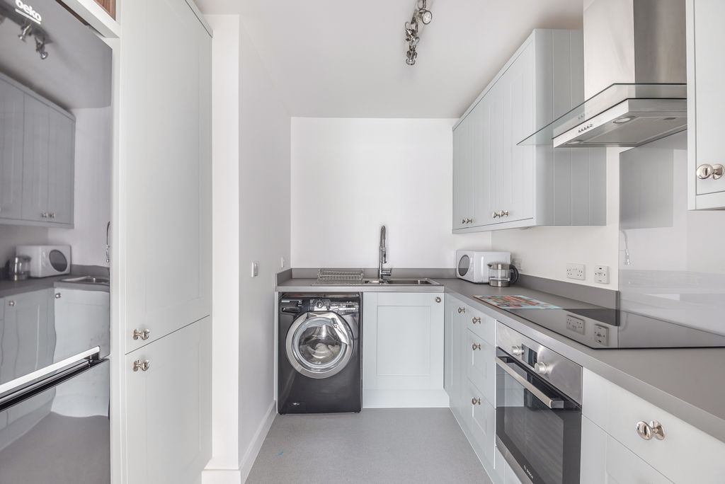 Property photo 2 of 13 687759 (5)