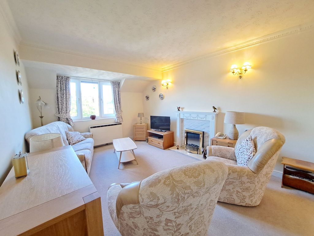 Property photo 2 of 6