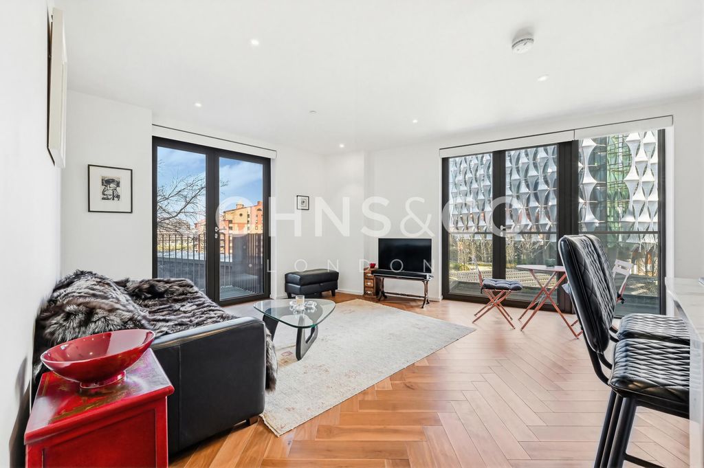 Property photo 2 of 12
