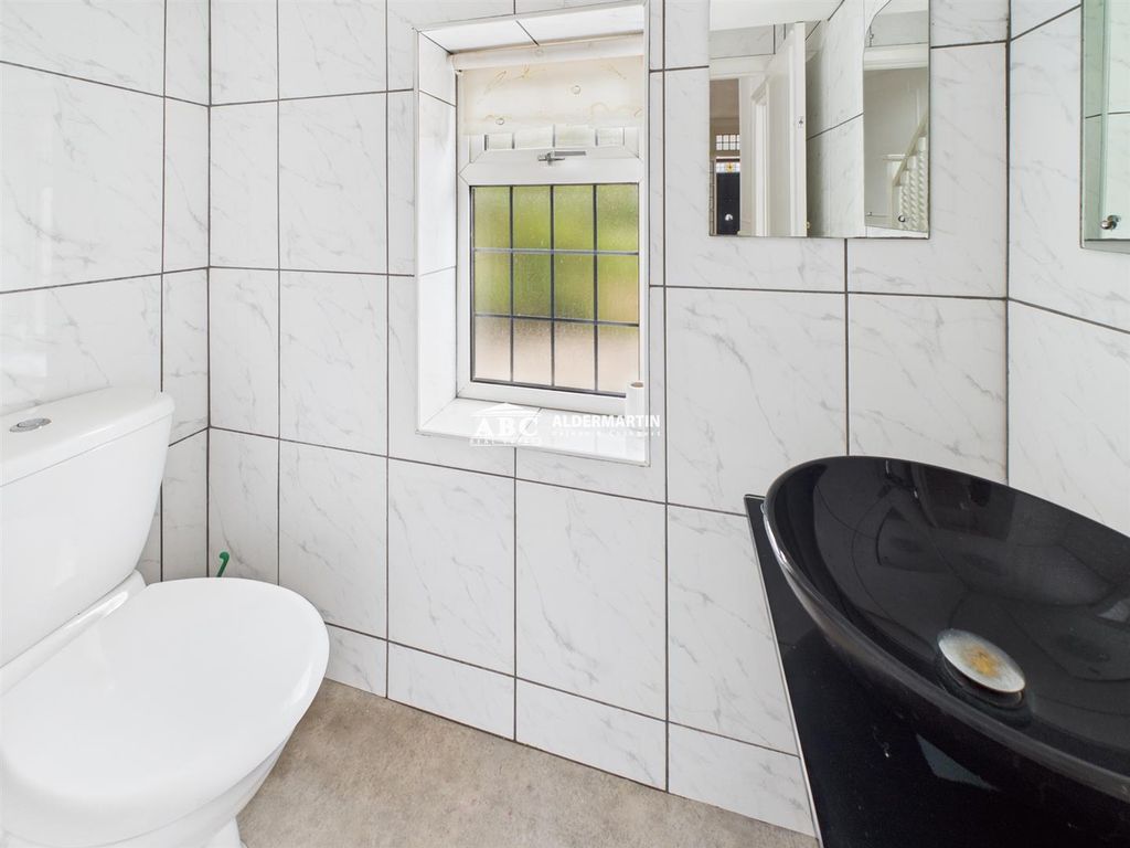 Additional image 20 of 5 bed property for salePenshurst Gardens, Edgware HA8