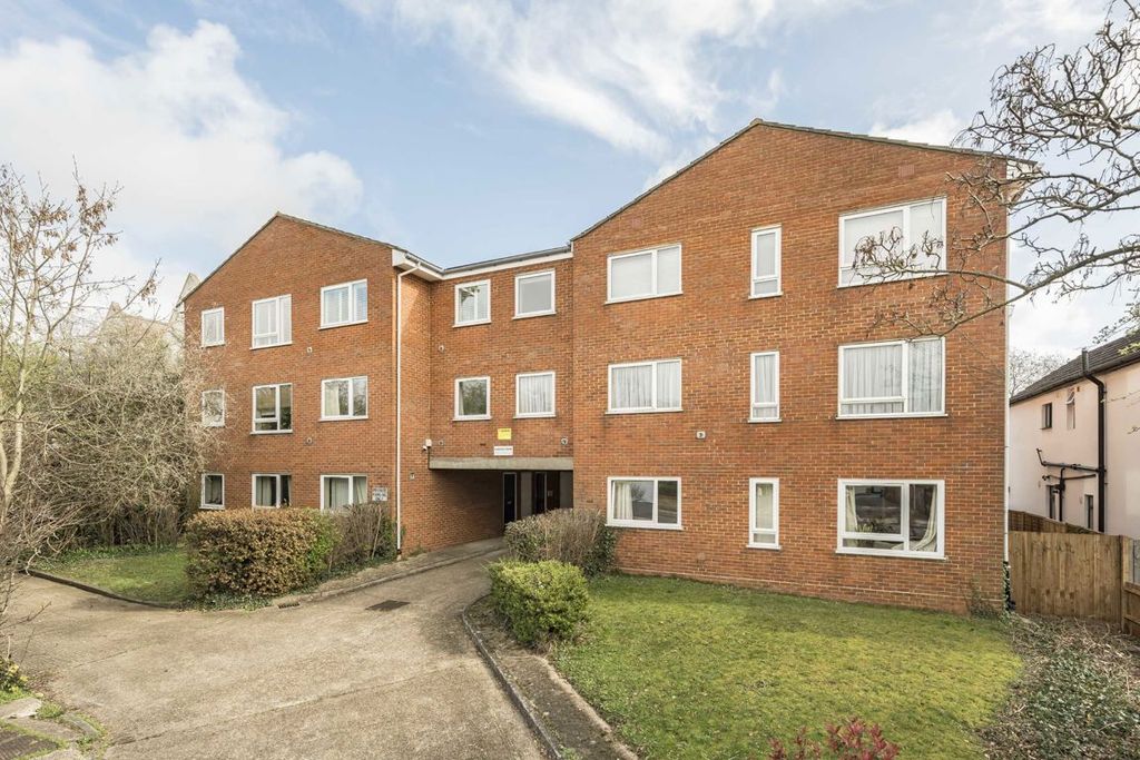 Property photo 1 of 5