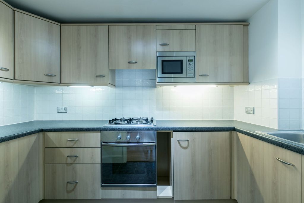 Property photo 1 of 9 Kitchen