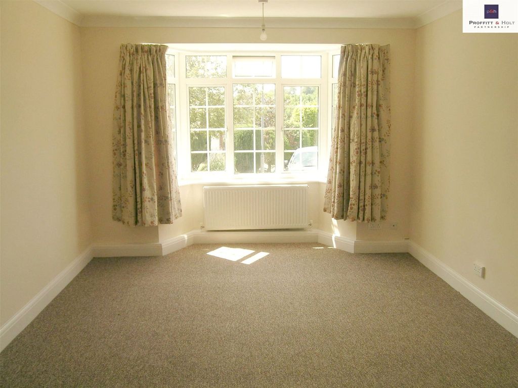 Property photo 2 of 6 Lounge